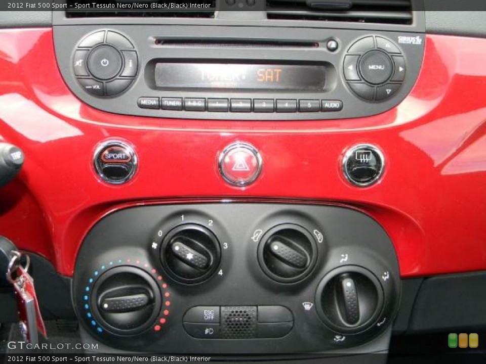 Sport Tessuto Nero/Nero (Black/Black) Interior Controls for the 2012 Fiat 500 Sport #59593013