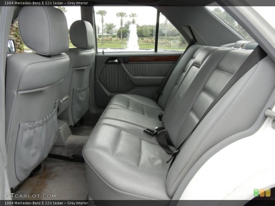 Grey Interior Photo for the 1994 Mercedes-Benz E 320 Sedan #59598882