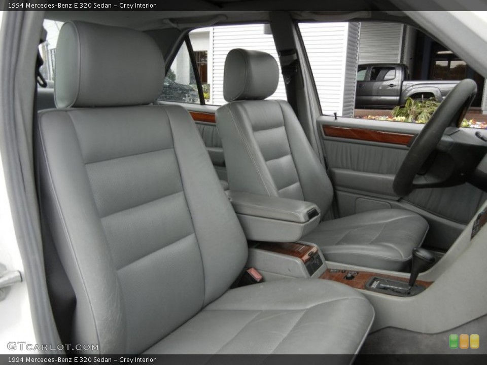 Grey Interior Photo for the 1994 Mercedes-Benz E 320 Sedan #59598906