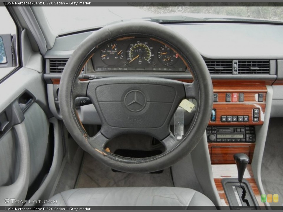 Grey Interior Steering Wheel for the 1994 Mercedes-Benz E 320 Sedan #59598933
