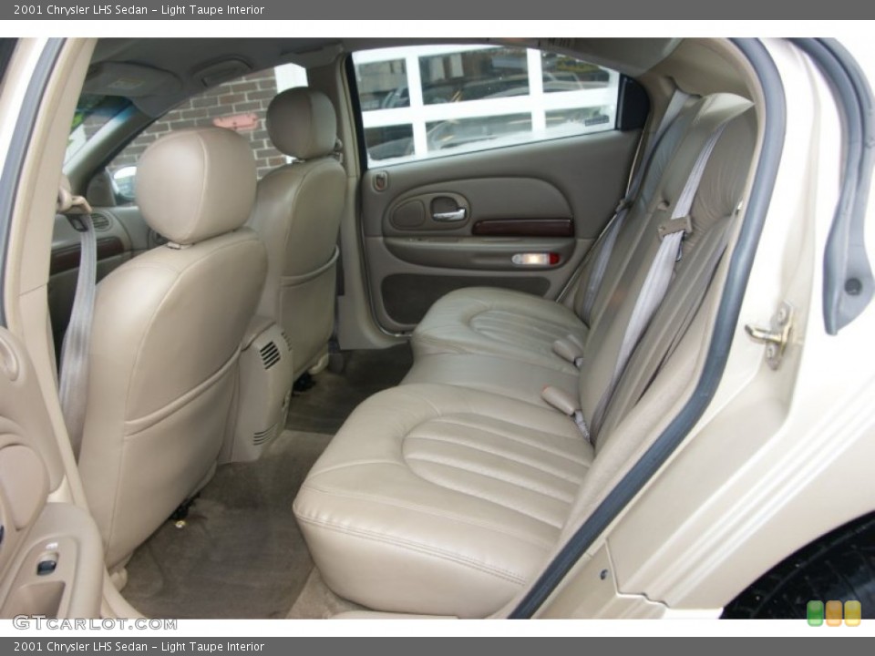 Light Taupe Interior Photo for the 2001 Chrysler LHS Sedan #59600070