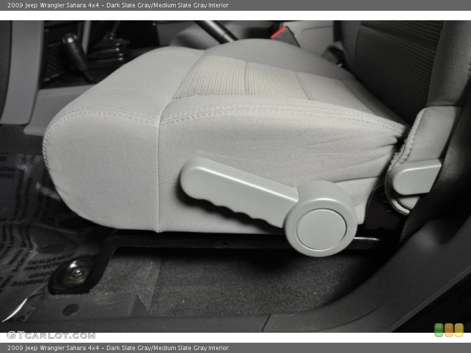 Dark Slate Gray/Medium Slate Gray Interior Controls for the 2009 Jeep Wrangler Sahara 4x4 #59602209
