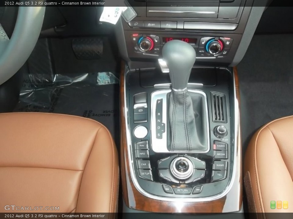 Cinnamon Brown Interior Transmission for the 2012 Audi Q5 3.2 FSI quattro #59604897