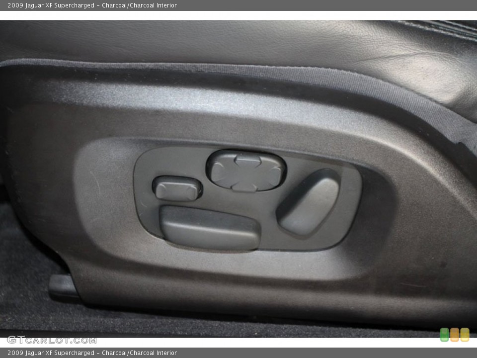Charcoal/Charcoal Interior Controls for the 2009 Jaguar XF Supercharged #59605377