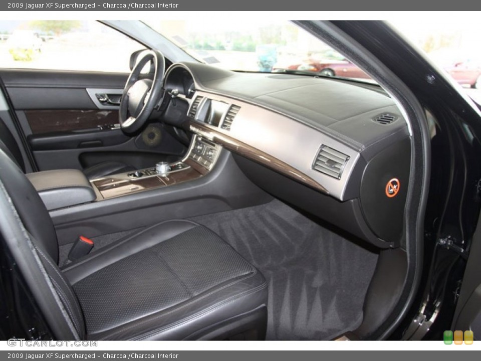 Charcoal/Charcoal Interior Photo for the 2009 Jaguar XF Supercharged #59605608