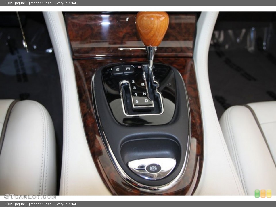Ivory Interior Transmission for the 2005 Jaguar XJ Vanden Plas #59605920