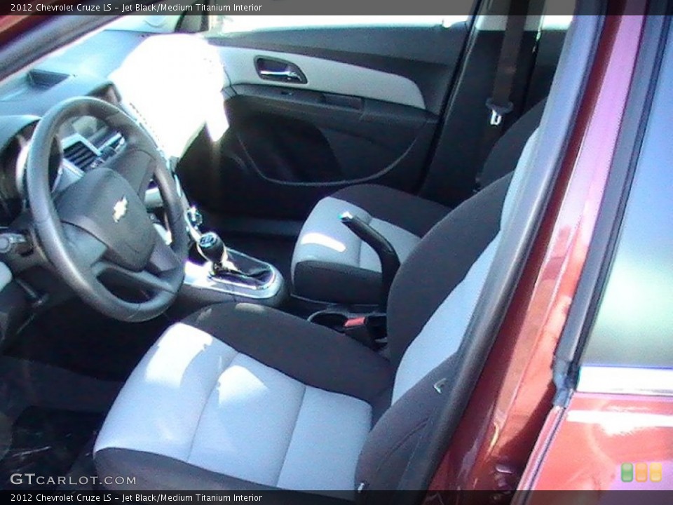 Jet Black/Medium Titanium Interior Photo for the 2012 Chevrolet Cruze LS #59608365