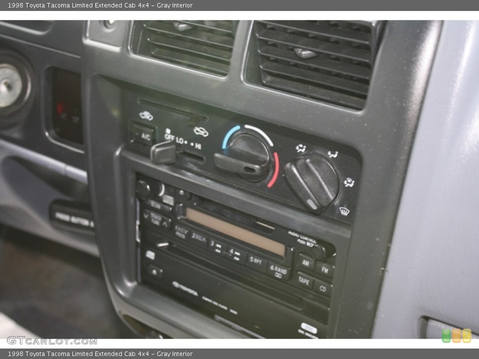 Gray Interior Controls for the 1998 Toyota Tacoma Limited Extended Cab 4x4 #59609190