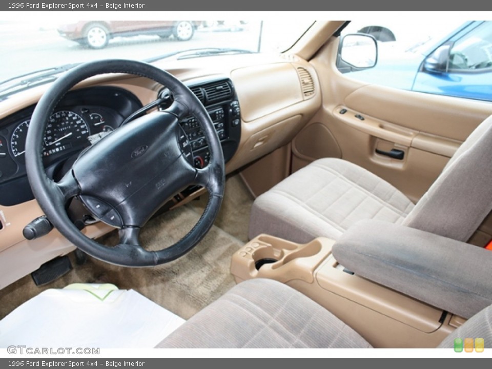 Beige Interior Photo for the 1996 Ford Explorer Sport 4x4 #59609490