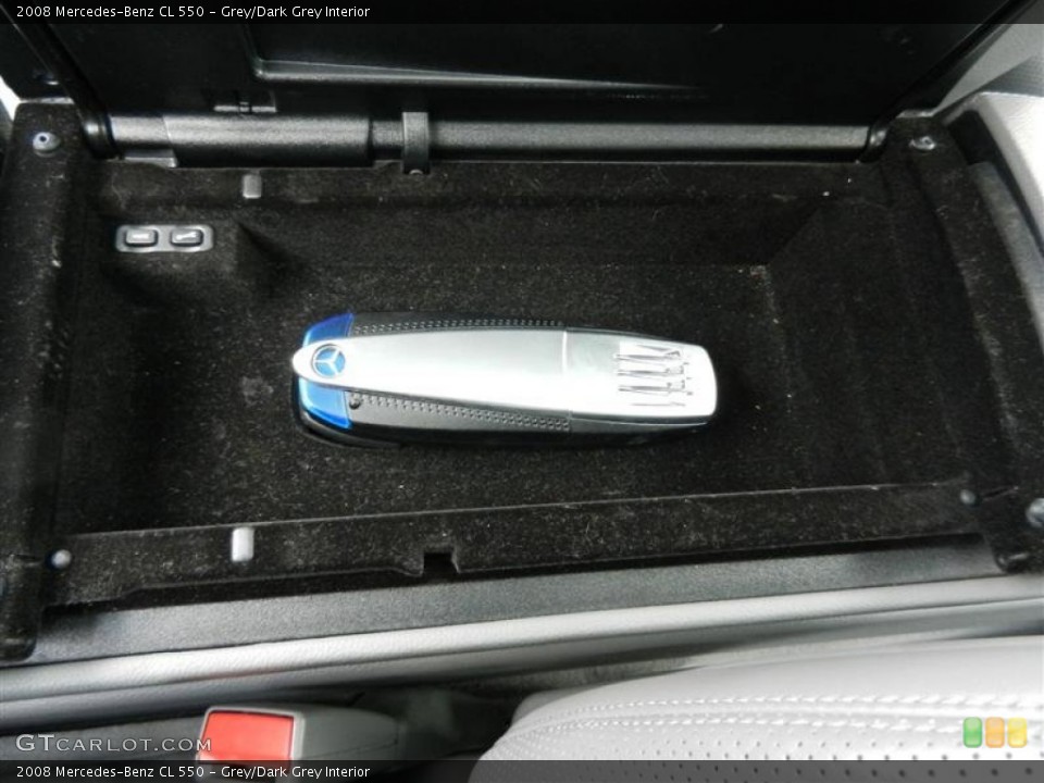 Grey/Dark Grey Interior Controls for the 2008 Mercedes-Benz CL 550 #59609646