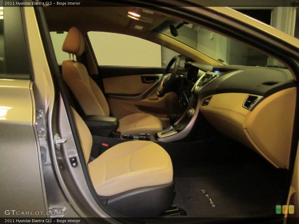 Beige Interior Photo for the 2011 Hyundai Elantra GLS #59613618