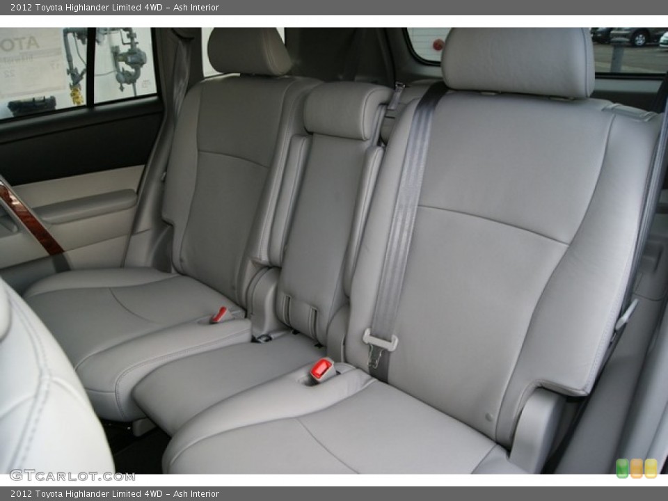 Ash Interior Photo for the 2012 Toyota Highlander Limited 4WD #59614746