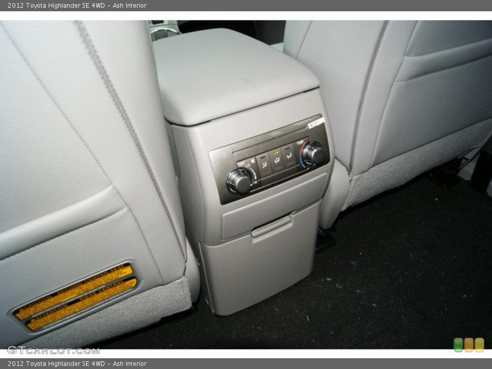 Ash Interior Controls for the 2012 Toyota Highlander SE 4WD #59615055