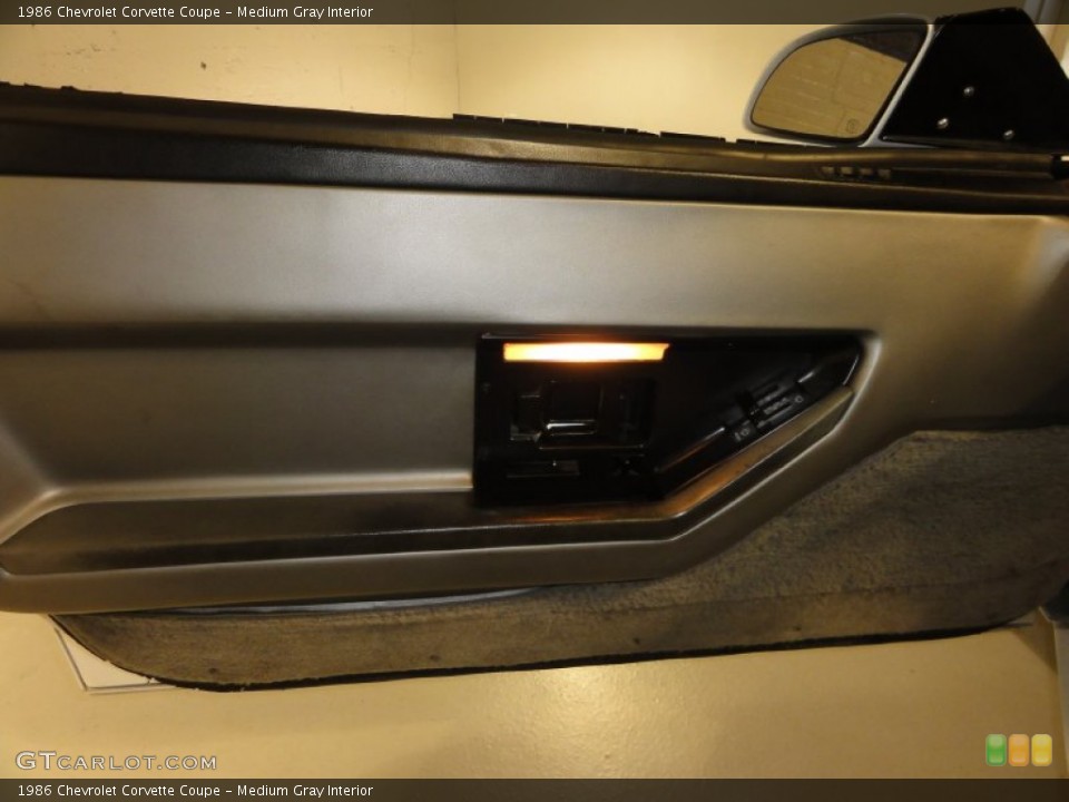 Medium Gray Interior Door Panel for the 1986 Chevrolet Corvette Coupe #59615985