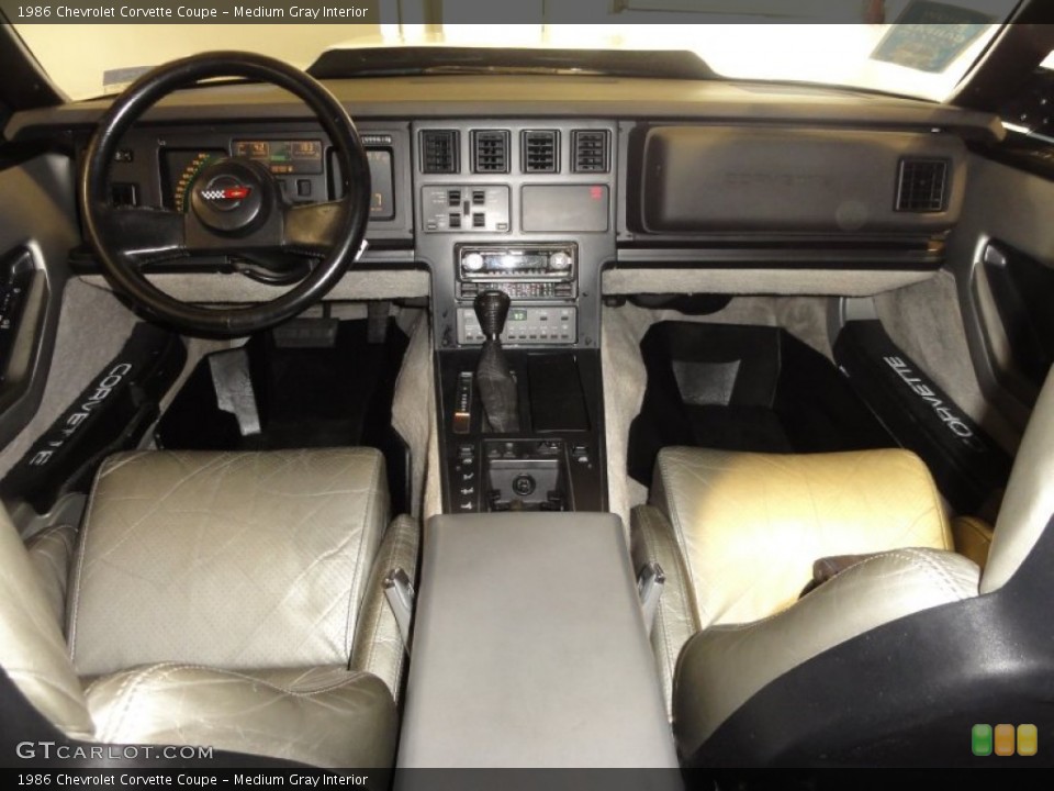 Medium Gray Interior Dashboard for the 1986 Chevrolet Corvette Coupe #59616084