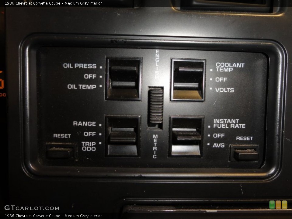 Medium Gray Interior Controls for the 1986 Chevrolet Corvette Coupe #59616147