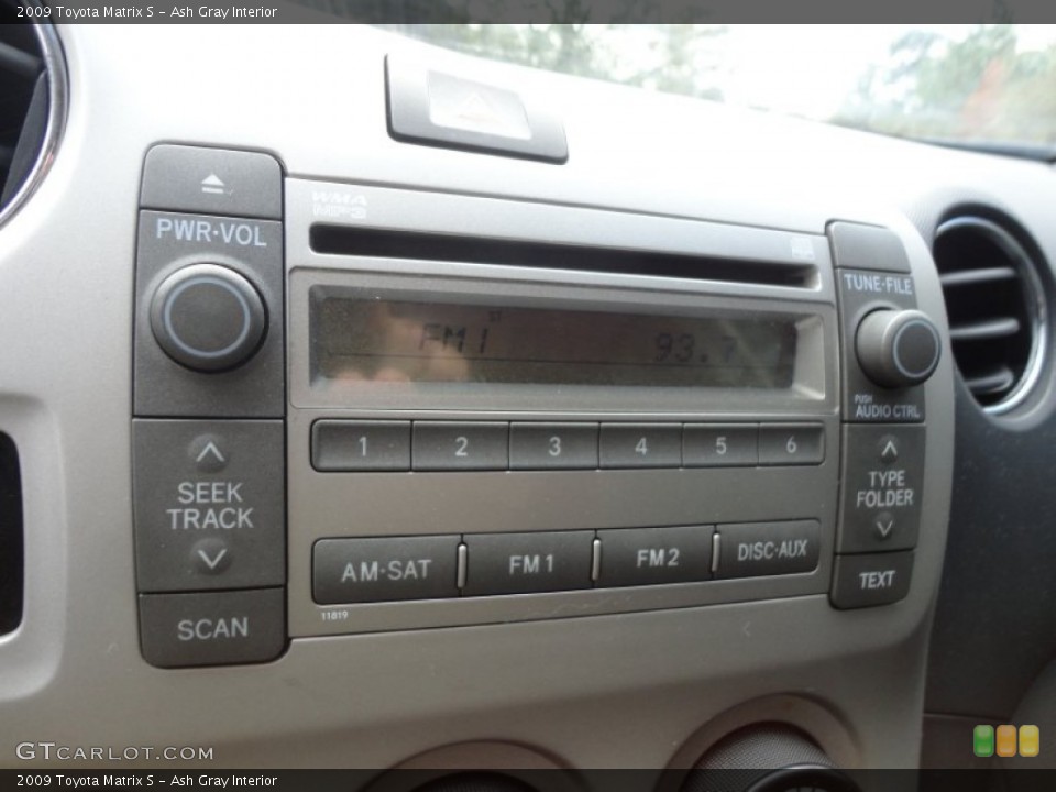 Ash Gray Interior Audio System for the 2009 Toyota Matrix S #59619522
