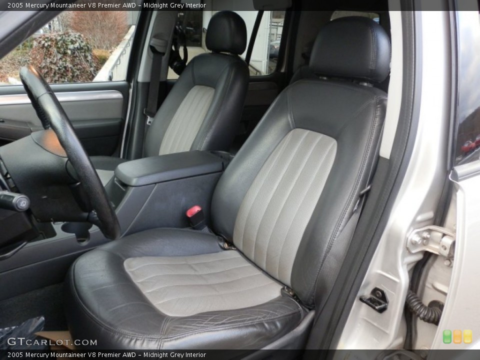 Midnight Grey Interior Photo for the 2005 Mercury Mountaineer V8 Premier AWD #59620992