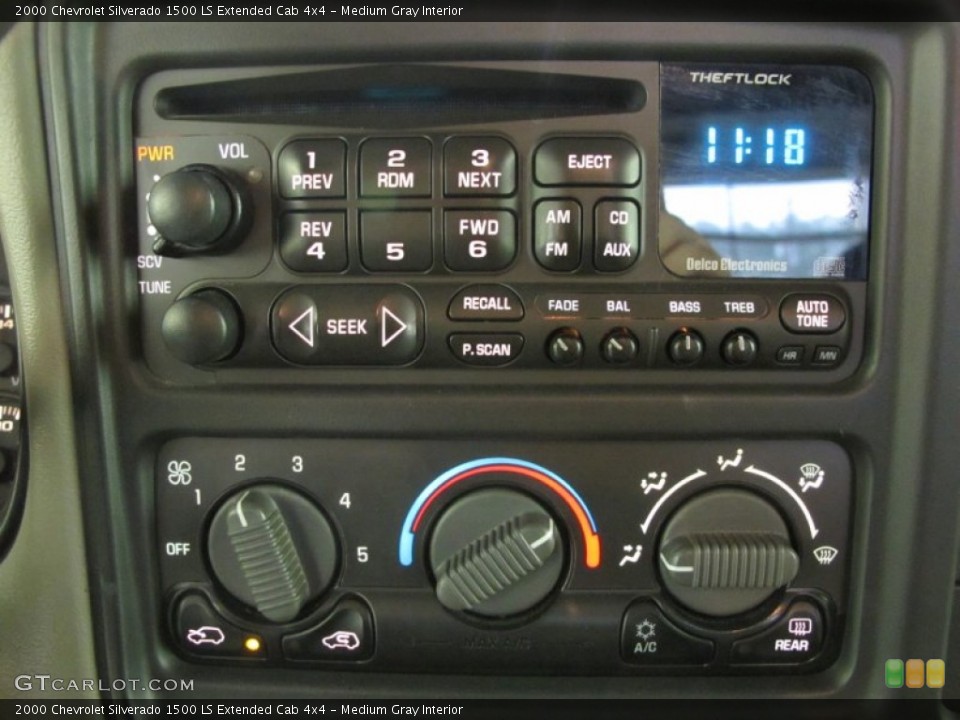 Medium Gray Interior Audio System for the 2000 Chevrolet Silverado 1500 LS Extended Cab 4x4 #59622645