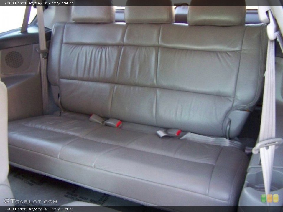 Ivory Interior Photo for the 2000 Honda Odyssey EX #59625786