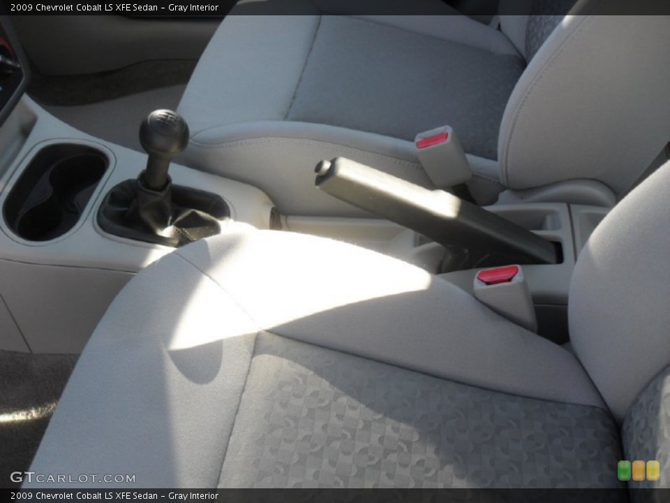 Gray Interior Transmission for the 2009 Chevrolet Cobalt LS XFE Sedan #59628480