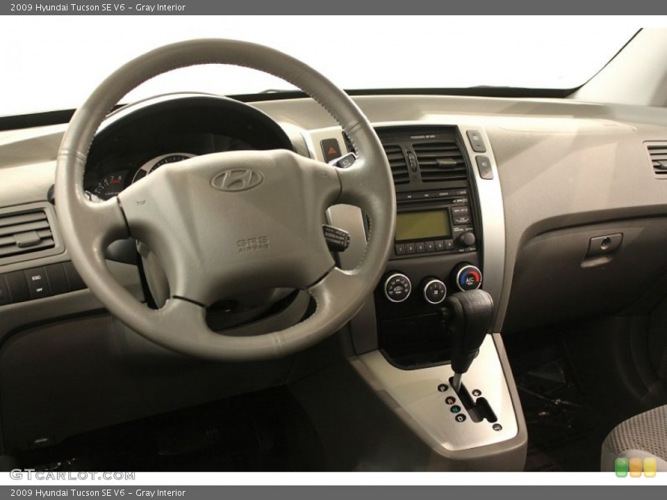 Gray Interior Dashboard for the 2009 Hyundai Tucson SE V6 #59631372