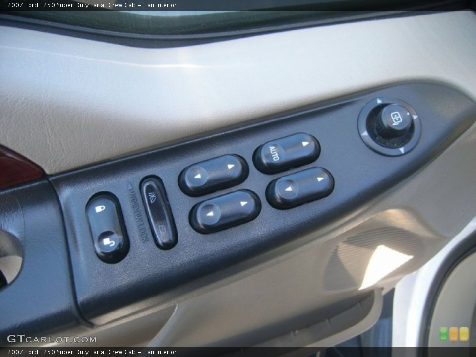 Tan Interior Controls for the 2007 Ford F250 Super Duty Lariat Crew Cab #59633616