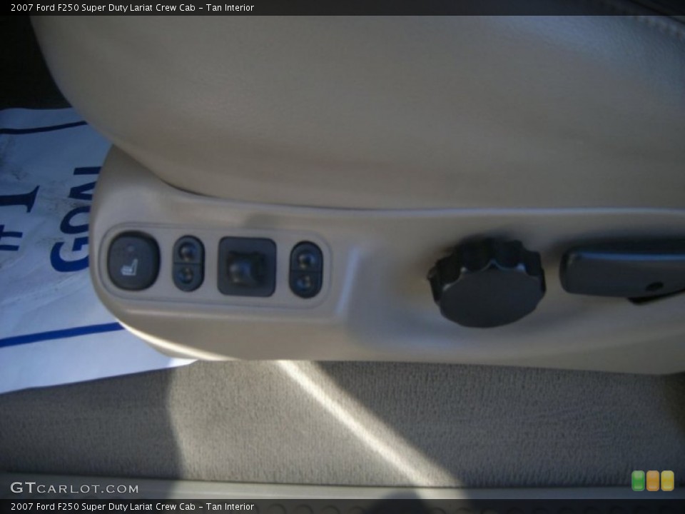 Tan Interior Controls for the 2007 Ford F250 Super Duty Lariat Crew Cab #59633622