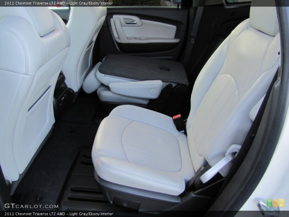 Light Gray/Ebony Interior Photo for the 2011 Chevrolet Traverse LTZ AWD #59635914