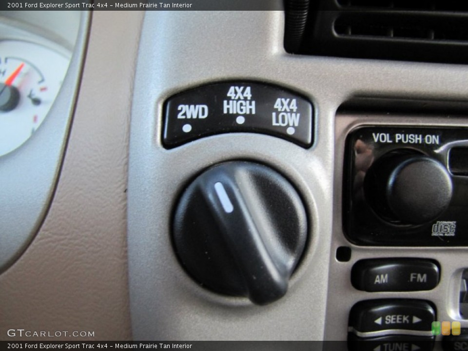 Medium Prairie Tan Interior Controls for the 2001 Ford Explorer Sport Trac 4x4 #59636070