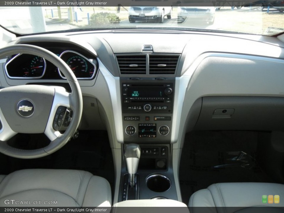 Dark Gray/Light Gray Interior Dashboard for the 2009 Chevrolet Traverse LT #59636421
