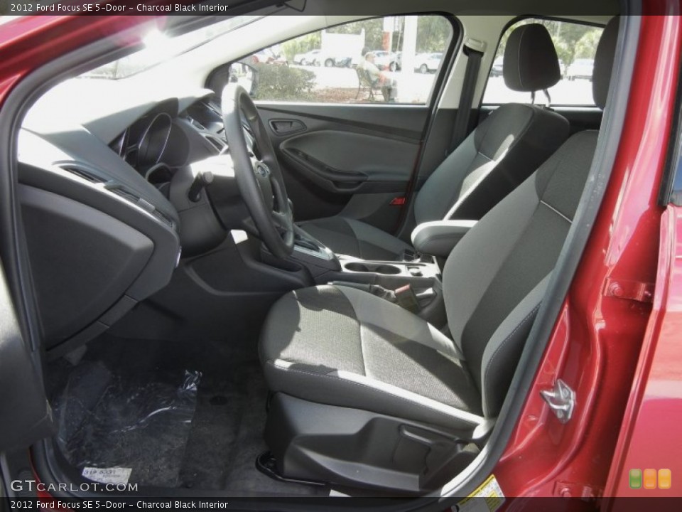 Charcoal Black Interior Photo for the 2012 Ford Focus SE 5-Door #59637245