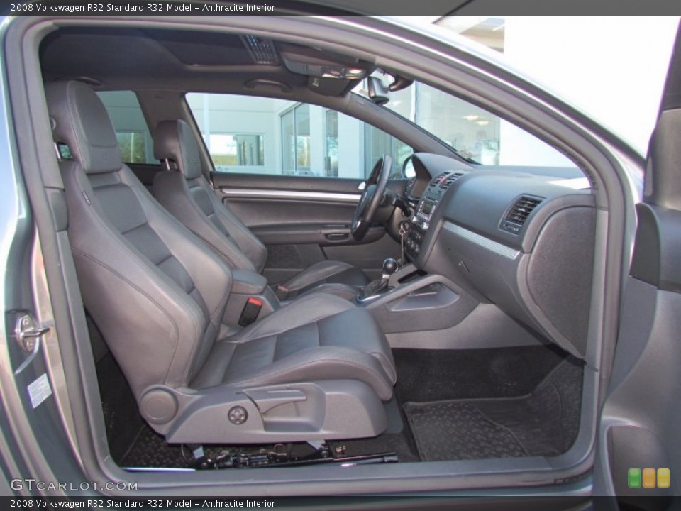 Anthracite Interior Photo for the 2008 Volkswagen R32  #59649762