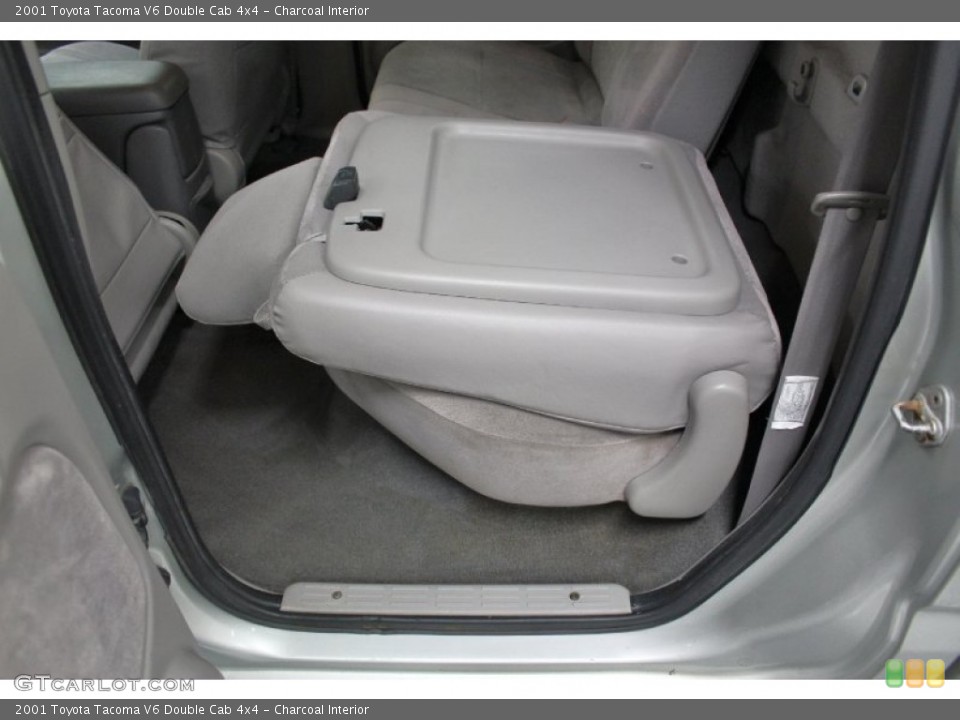Charcoal Interior Photo for the 2001 Toyota Tacoma V6 Double Cab 4x4 #59663928
