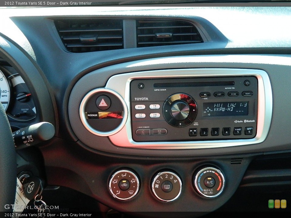 Dark Gray Interior Controls for the 2012 Toyota Yaris SE 5 Door #59676772