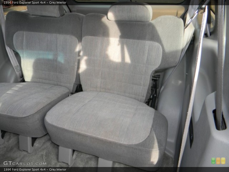 Grey Interior Photo for the 1996 Ford Explorer Sport 4x4 #59686598