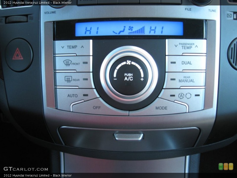 Black Interior Controls for the 2012 Hyundai Veracruz Limited #59702265