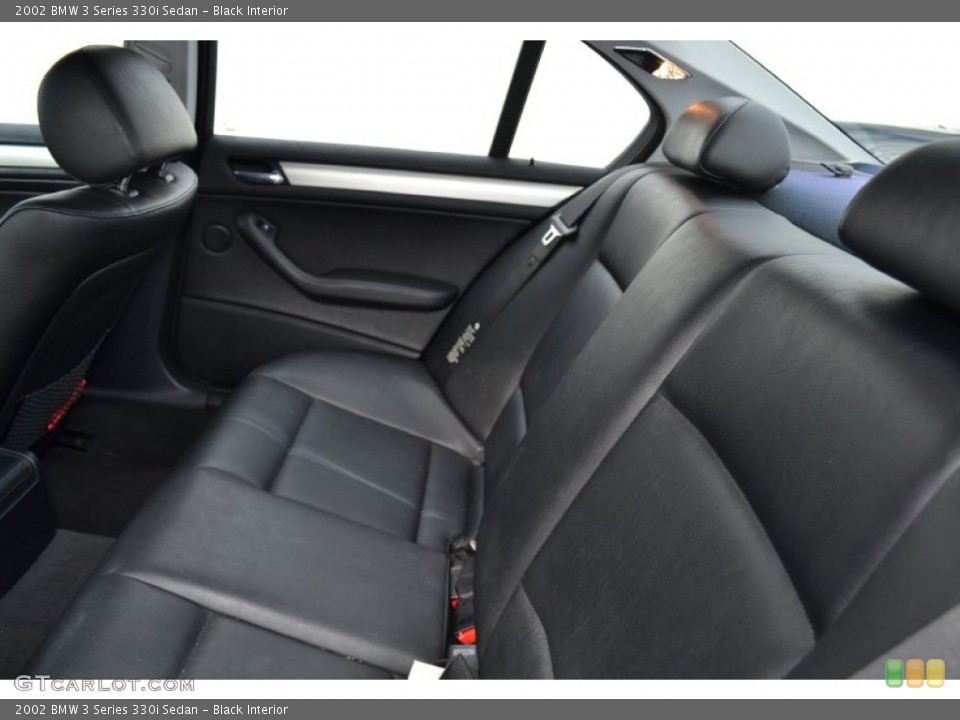 Black Interior Photo for the 2002 BMW 3 Series 330i Sedan #59704745