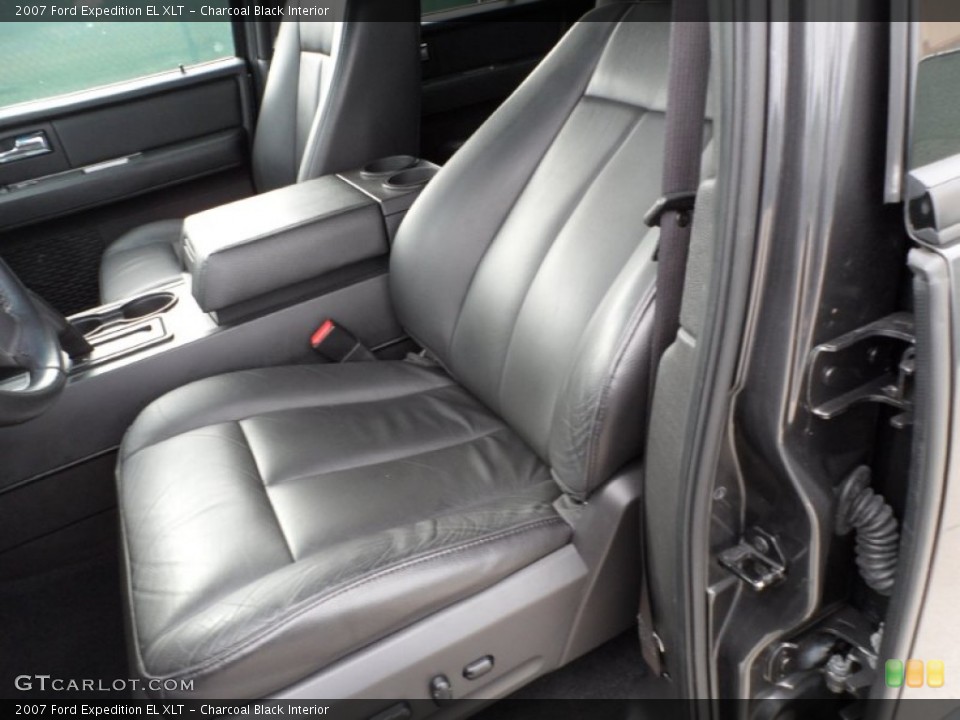 Charcoal Black Interior Photo for the 2007 Ford Expedition EL XLT #59709531