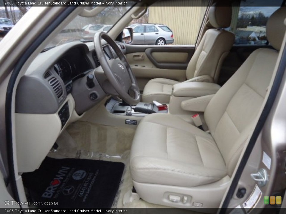 Ivory Interior Photo for the 2005 Toyota Land Cruiser  #59717115