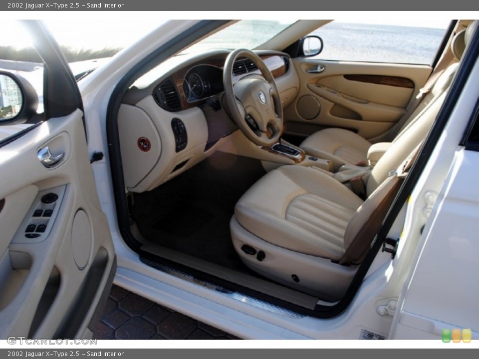 Sand Interior Photo for the 2002 Jaguar X-Type 2.5 #59718777