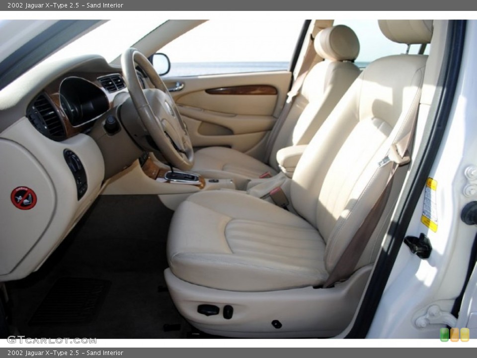 Sand Interior Photo for the 2002 Jaguar X-Type 2.5 #59718795