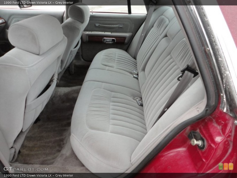 Grey Interior Photo for the 1990 Ford LTD Crown Victoria LX #59720184