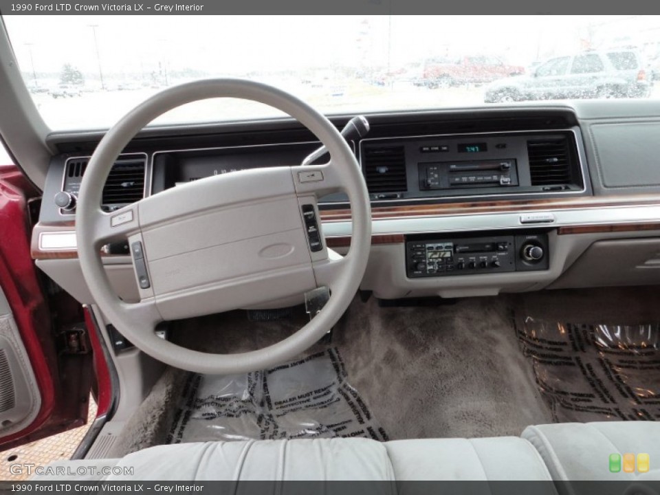 Grey Interior Dashboard for the 1990 Ford LTD Crown Victoria LX #59720193