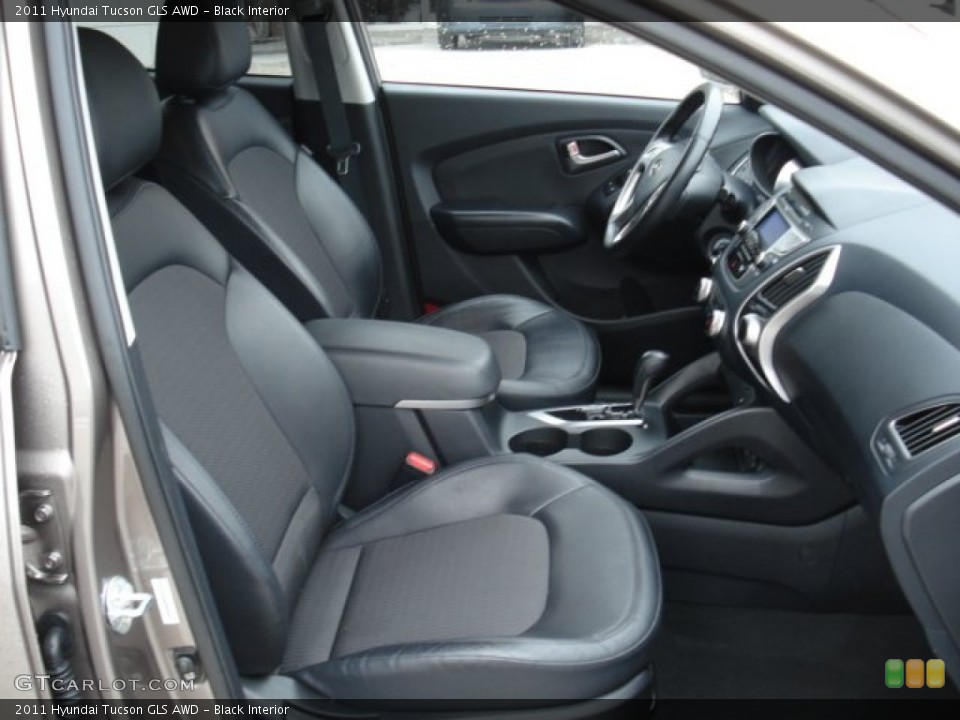 Black Interior Photo for the 2011 Hyundai Tucson GLS AWD #59723967