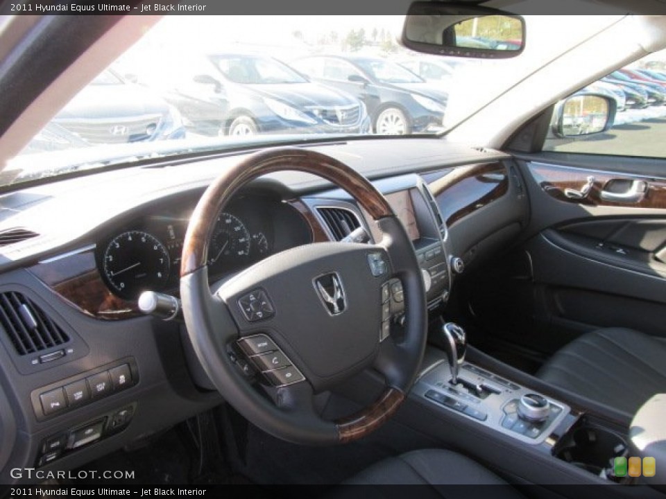 Jet Black Interior Photo for the 2011 Hyundai Equus Ultimate #59724093