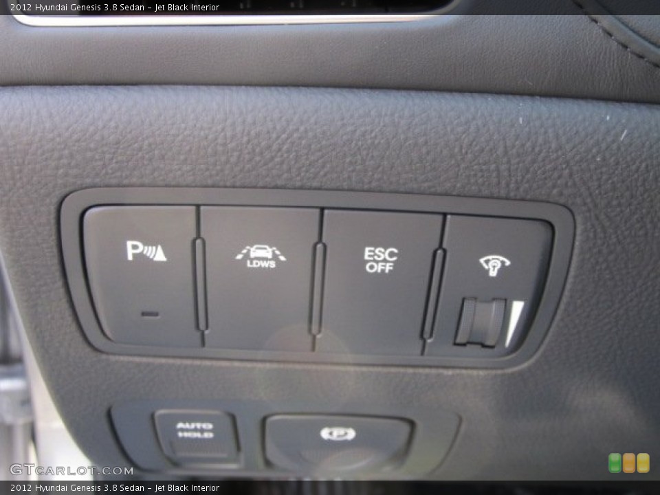 Jet Black Interior Controls for the 2012 Hyundai Genesis 3.8 Sedan #59726361