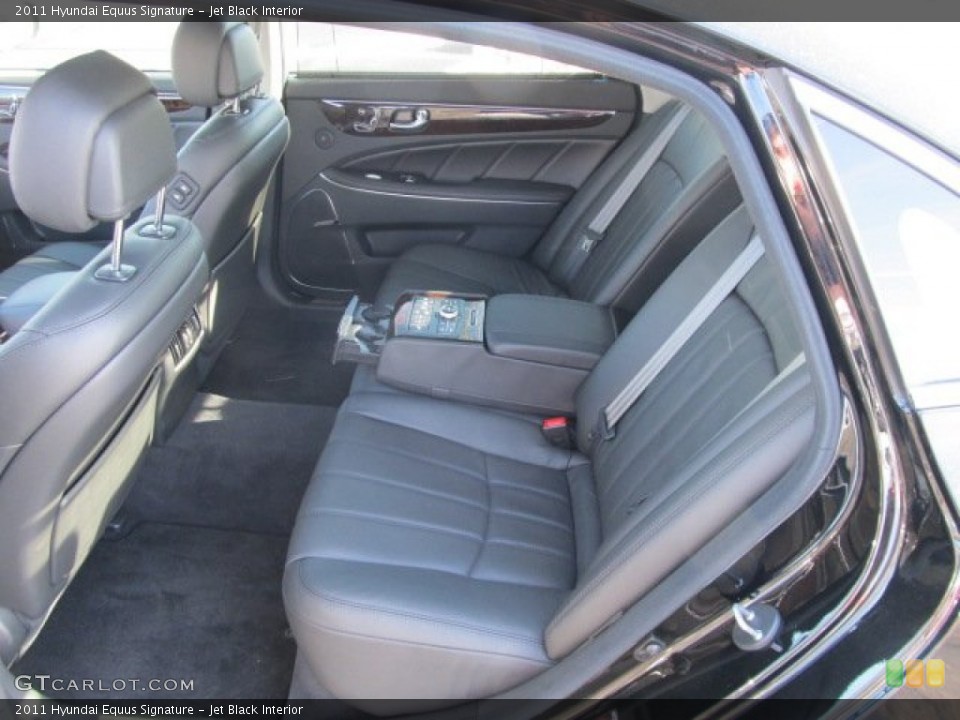 Jet Black Interior Photo for the 2011 Hyundai Equus Signature #59726958