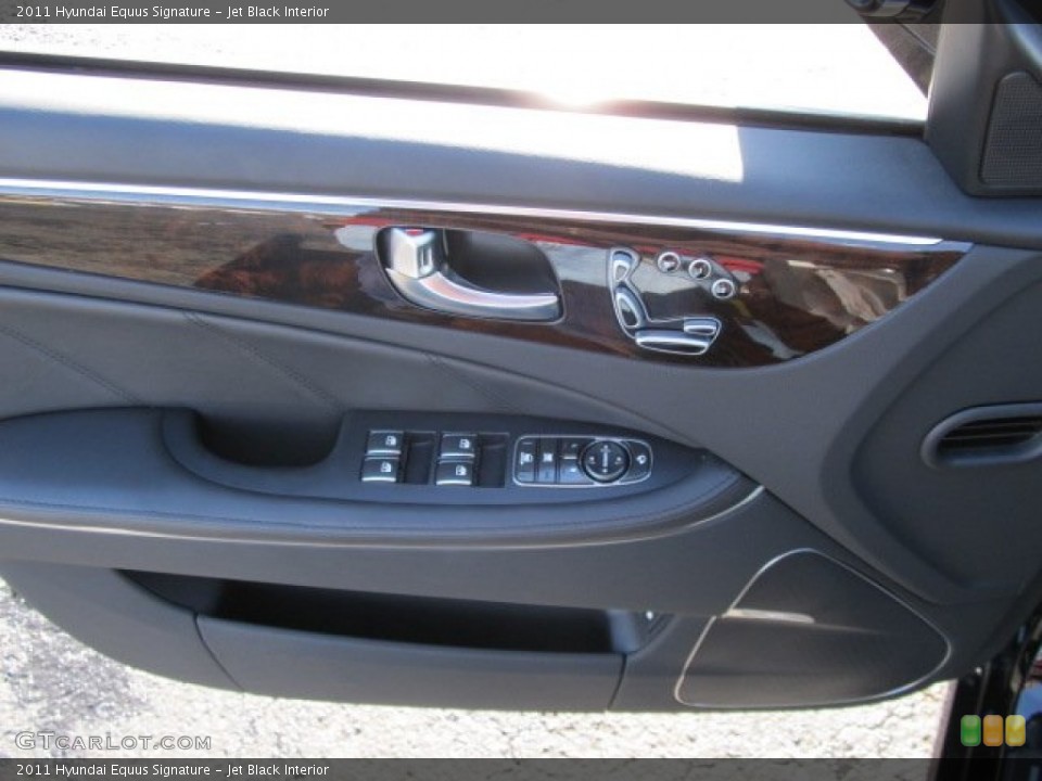Jet Black Interior Door Panel for the 2011 Hyundai Equus Signature #59726992