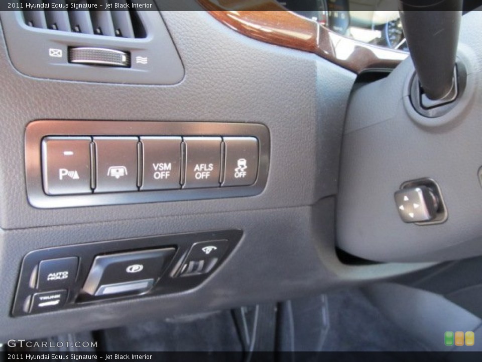 Jet Black Interior Controls for the 2011 Hyundai Equus Signature #59727018